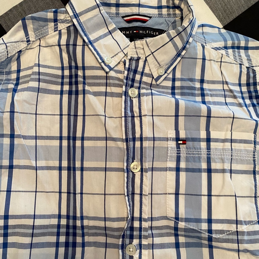 Boy’s Small Size 8/10 Tommy Hilfiger Blue and White Plaid Dress Shirt